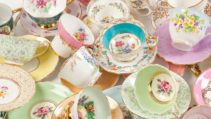dishware clutter